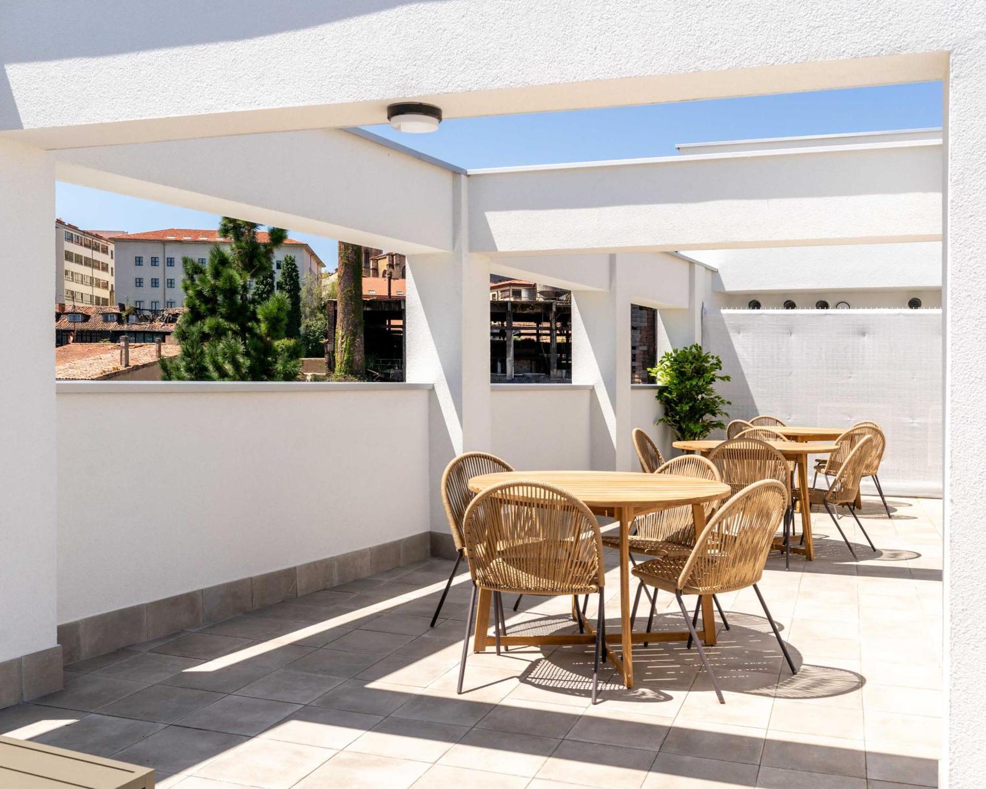 Limehome Oviedo Calle Postigo Bajo Eksteriør billede