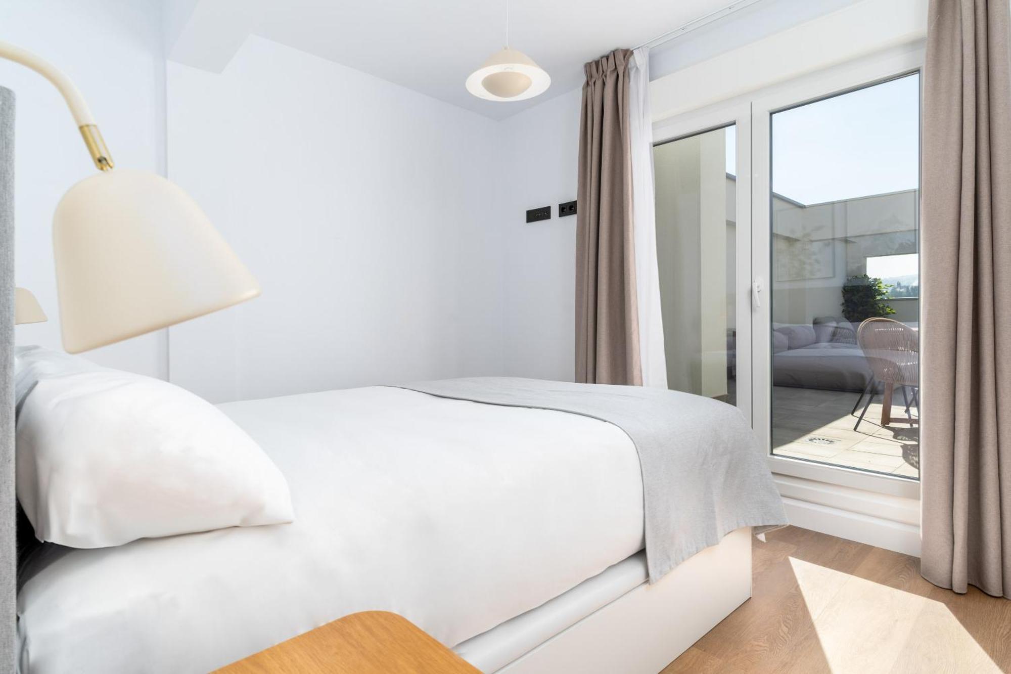Limehome Oviedo Calle Postigo Bajo Eksteriør billede
